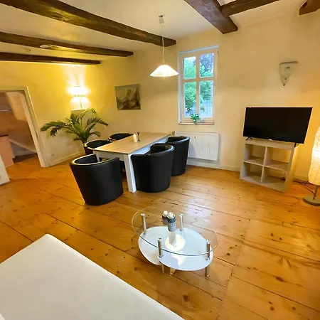 Apartment Monteurwohnungen - Am Schloss Teistungen